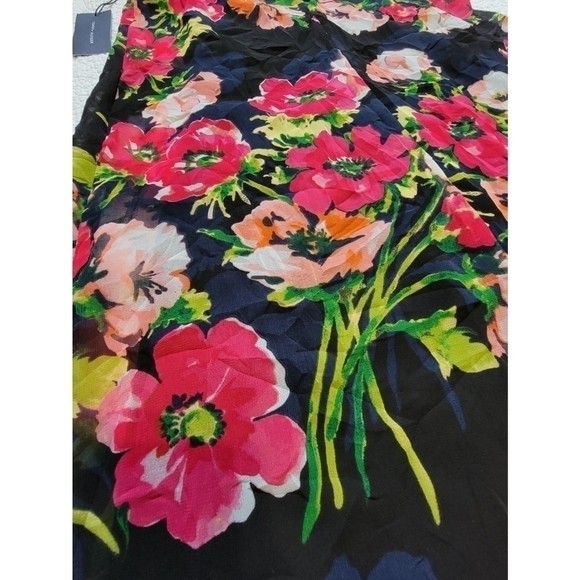 NWT Tommy Hilfiger Floral Dress - Picture 4 of 9